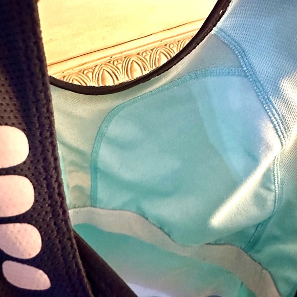 SOLD* Nike Dri Fit Athletic Running Tank, Sky Blue Compression Built in Bra Sz L - Picture 5 of 6